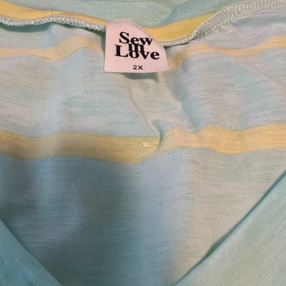 New Women's Plus Size Short Sleeve Pocket Tee - Size 2XL - Picture 6 of 6